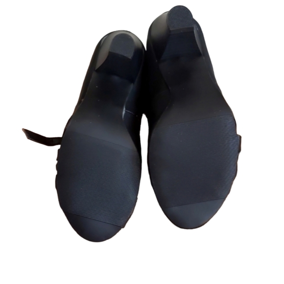 NWOT George black cone heel Mary Jane style with round toe size 7 1/2 - Picture 9 of 10